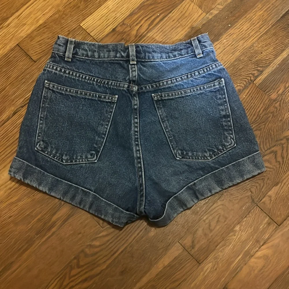 American Apparel denim shorts - Picture 2 of 4